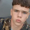 Тёма из Омска, мне 18, познакомлюсь для на одну ночь