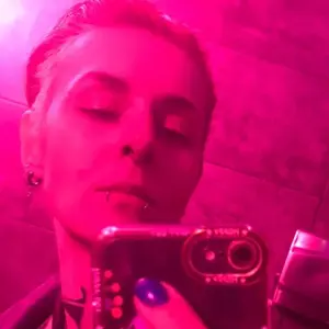 Я Крис, 34, знакомлюсь без обязательств в Воронеже