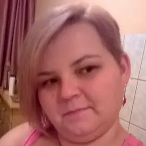 Я Наталья, 27, из Трехгорного, ищу знакомство для вирта