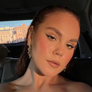 Я Ольга, 21, знакомлюсь для общения в Санкт-Петербурге