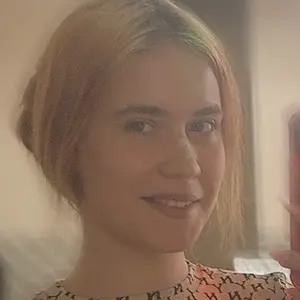 Я Дарина, 20, из Уссурийска, ищу знакомство для постоянных отношений