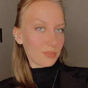 Я Настя, 22, знакомлюсь для вирта в Москве