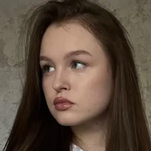Я Алина, 19, из Барнаула, ищу знакомство для постоянных отношений