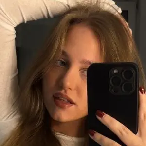 Я Елизавета, 23, из Санкт-Петербурга, ищу знакомства без обязательств