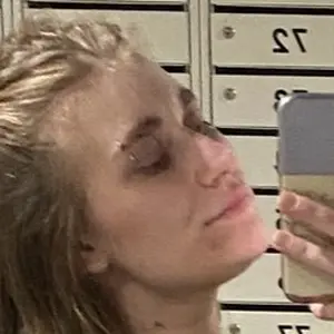Я Анна, 25, из Уссурийска, ищу знакомство для общения