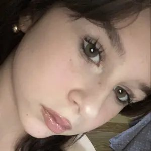 Эмилия из Астрахани, ищу на сайте постоянные отношения