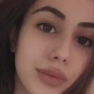 Диана из Воронежа, мне 18, познакомлюсь для общения