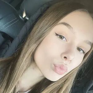 Я Аня, 20, из Нижнего Новгорода, ищу знакомство для вирта