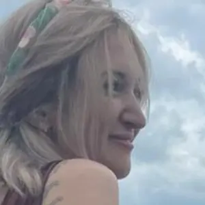 Alice из Благовещенска, ищу на сайте знакомства на одну ночь