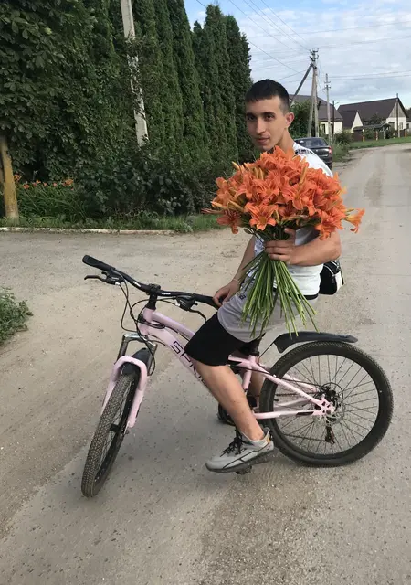 Я Павел, 22, знакомлюсь без обязательств в Грязях