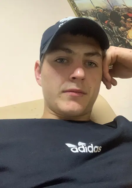 Коля из Васюринской, мне 21, познакомлюсь на одну ночь