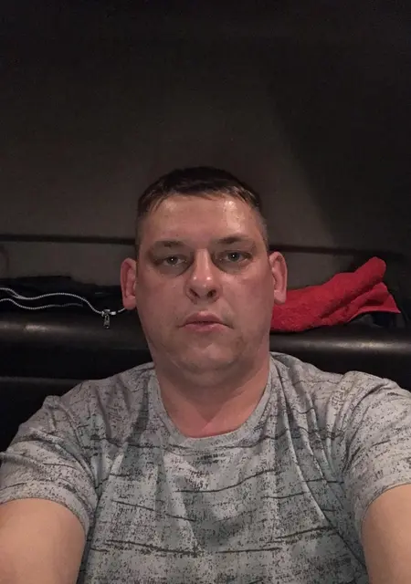 Я Вячеслав, 39, из Пушкина, ищу знакомство для постоянных отношений