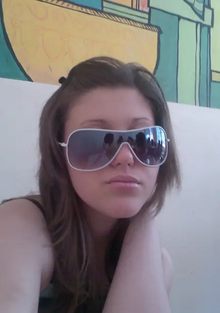 Эвелина из Белорецка, мне 22, познакомлюсь для общения