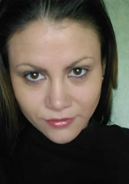 Я Инна, 25, из Воткинска, ищу знакомства на одну ночь