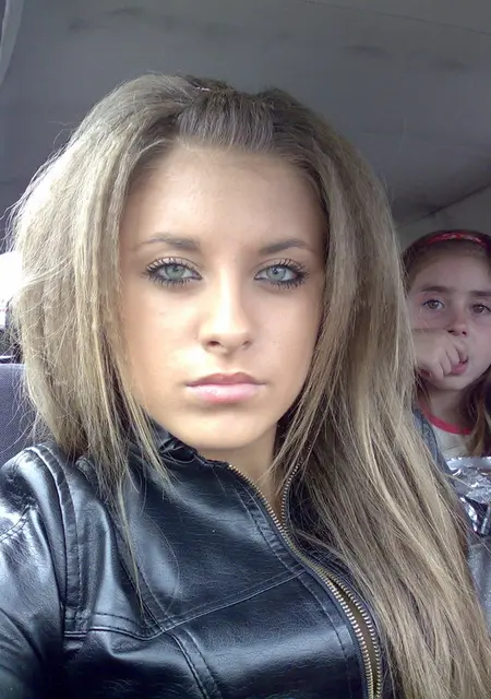 Я Тамара, 22, из Эльбана, ищу знакомство для дружбы