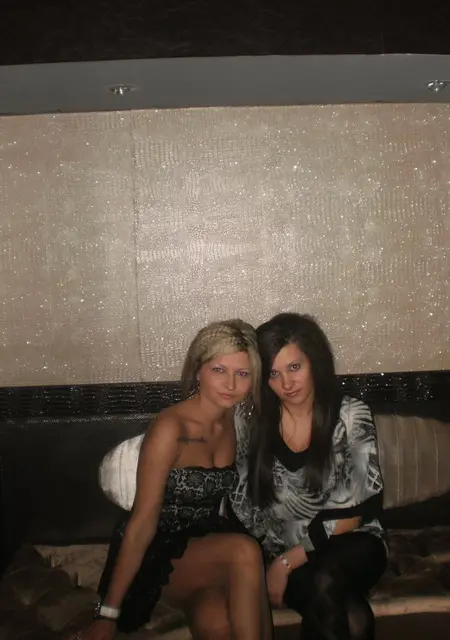 Александра из Ныроба, мне 25, познакомлюсь на одну ночь