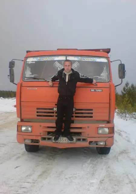 Паша из Верхнего Тагила, мне 34, познакомлюсь на одну ночь