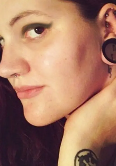 Милана из Давлеканова, ищу на сайте общение