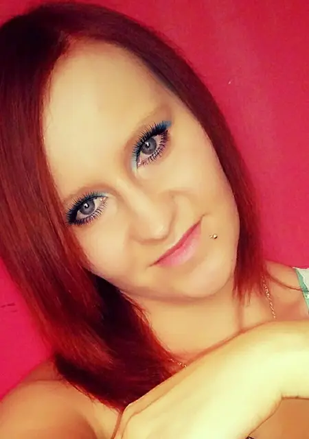 Я Диана, 23, из Армянска, ищу знакомства на одну ночь