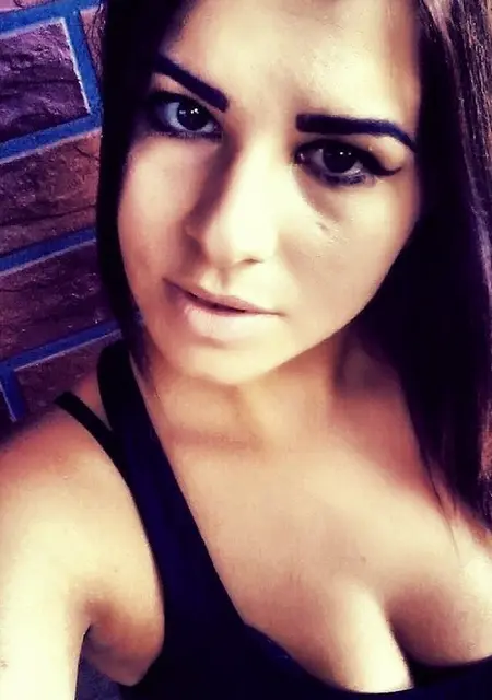 Майя из Сак, мне 21, познакомлюсь для постоянных отношений