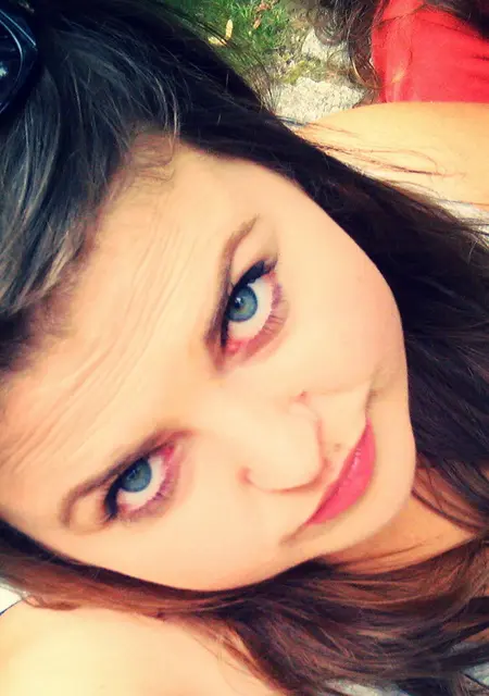 Александра из Лучегорска, ищу на сайте знакомства без обязательств