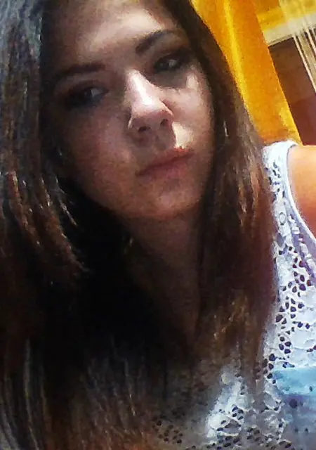 Я Инга, 18, из Ярового, ищу знакомство для постоянных отношений