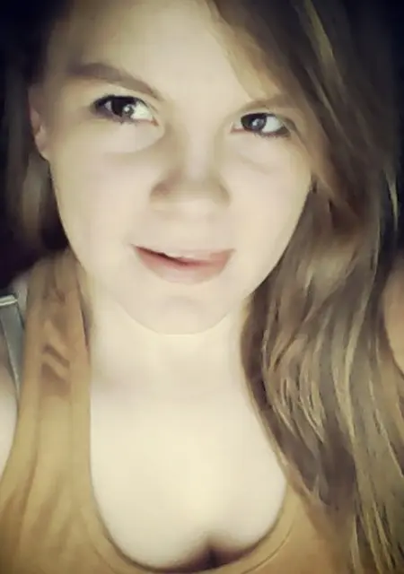 Я Стелла, 19, знакомлюсь без обязательств в Снежногорске