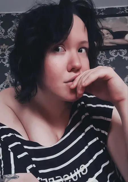 Я Снежана, 23, из Санкт-Петербурга, ищу знакомства без обязательств