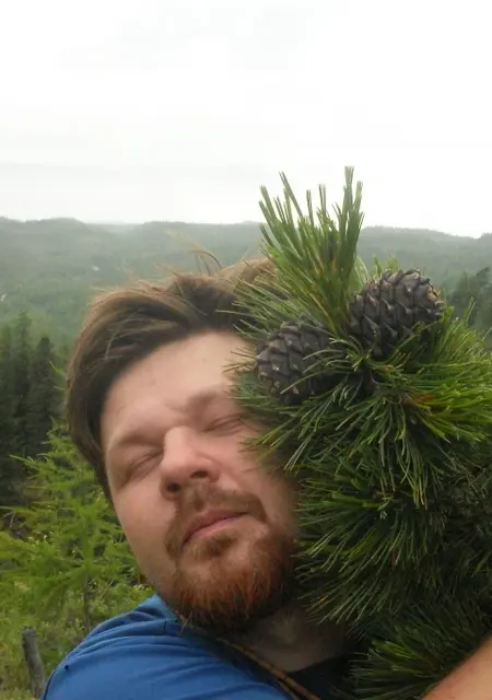 Ванёк из Северска, ищу на сайте знакомства на одну ночь