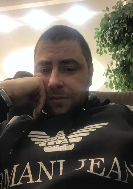 Я Коля, 33, из Богородска, ищу знакомства без обязательств