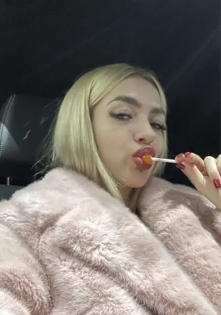 Юлия из Челябинска, мне 20, познакомлюсь для постоянных отношений