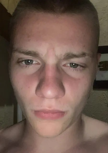 Я Алексей, 20, знакомлюсь на одну ночь в Магнитогорске