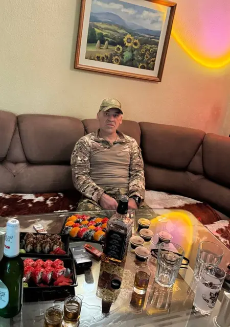 Я Дима, 48, из Строителя, ищу знакомства без обязательств