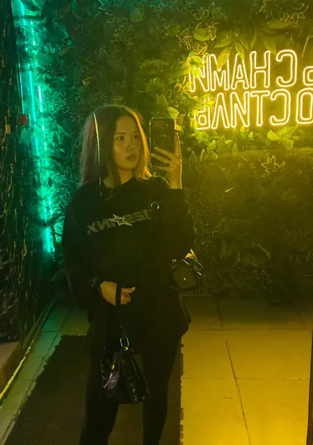 Я Айгуль, 21, знакомлюсь для приятного времяпровождения в Сибае