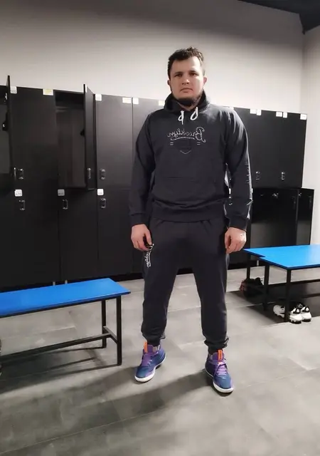 Salim из Климовска, ищу на сайте знакомства без обязательств