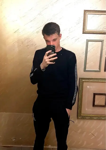 Mani из Новопавловска, мне 23, познакомлюсь для общения