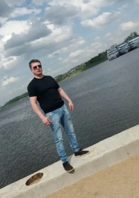 Владимир из Москвы, мне 34, познакомлюсь без обязательств