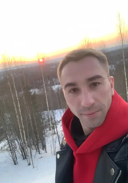 Ilya из Ленинградской, мне 30, познакомлюсь на одну ночь