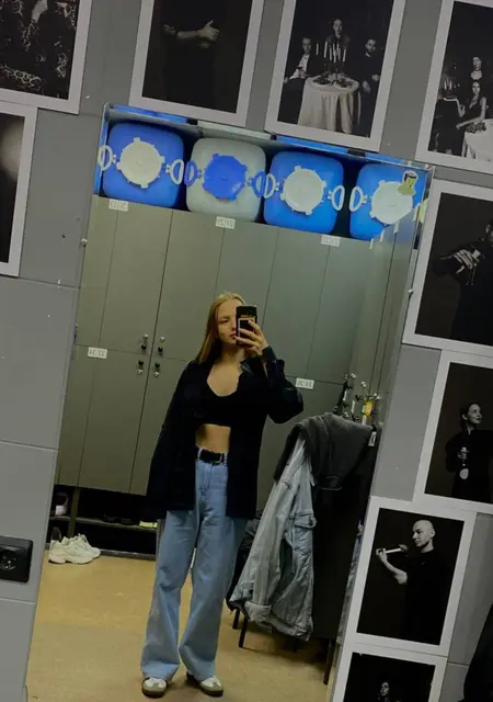 Анна из Шумихи, мне 19, познакомлюсь на одну ночь