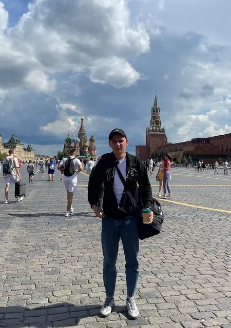 Я Роман, 23, из Оленегорска, ищу знакомства на одну ночь