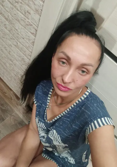 Я Марина, 25, из Нижнего Тагила, ищу знакомства без обязательств