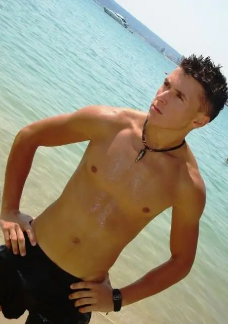 Я Ватсон, 23, из Вуктыла, ищу знакомство для вирта