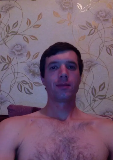 Я Руслан, 40, знакомлюсь без обязательств в Буинске