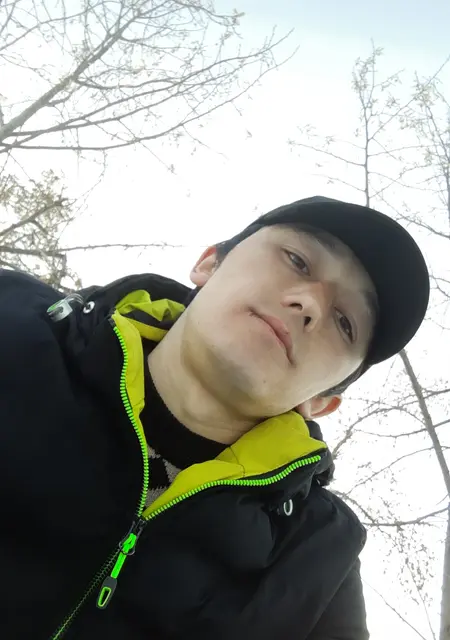 Кхабиб из Павловска, мне 26, познакомлюсь на одну ночь