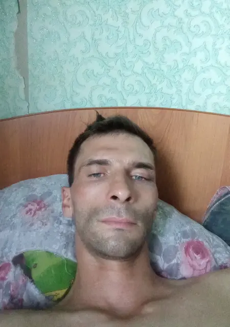 Роман из Краснокамска, ищу на сайте знакомства на одну ночь