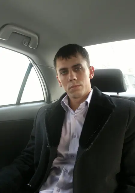 Я Александр, 40, из Большого Камня, ищу знакомство для постоянных отношений