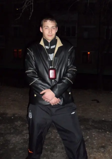 Серега из Райчихинска, ищу на сайте общение