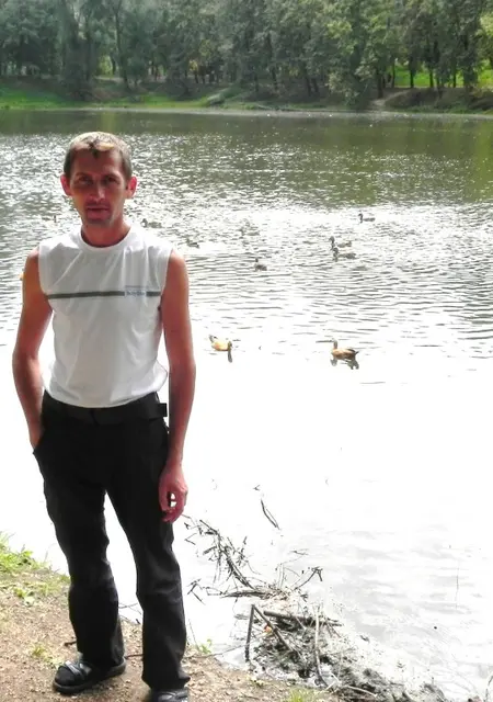 Я Артем, 46, из Борзи, ищу знакомства без обязательств