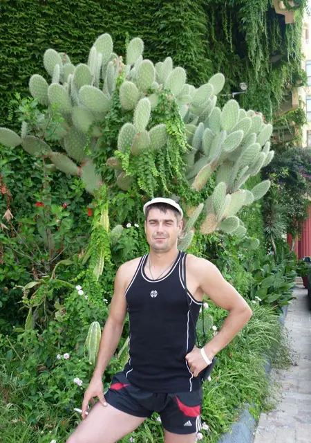 Сергей из Великих Лук, мне 43, познакомлюсь на одну ночь