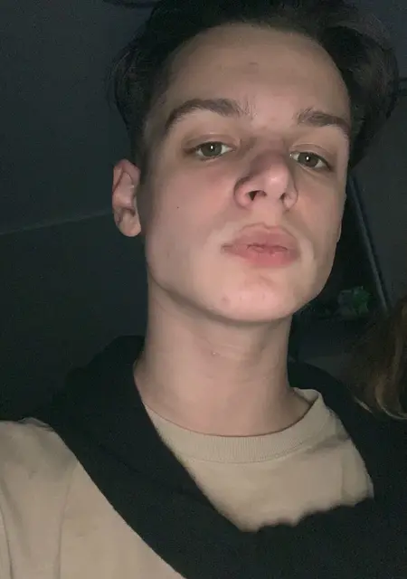 Глеб из Биробиджана, мне 24, познакомлюсь на одну ночь